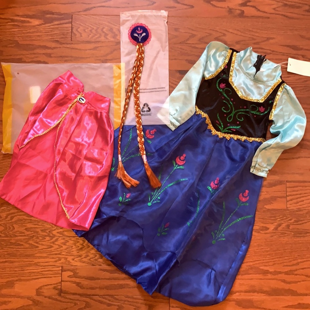 NWT Frozen 1 Anna costume in toddler size 3T
